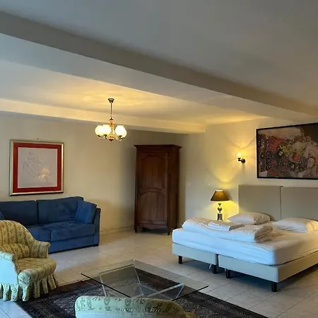 Le Logis Du Chateau La Flocelliere Sevremont