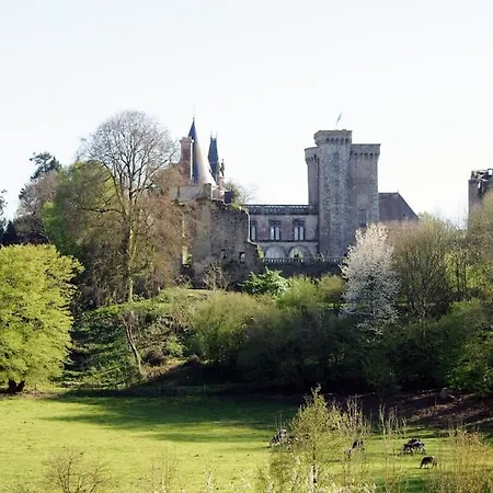 Le Logis Du Chateau La Flocelliere Holiday home